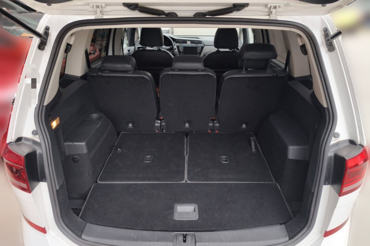 大众 2021款 途安L 280TSI DSG拓界版 7座局部细节23