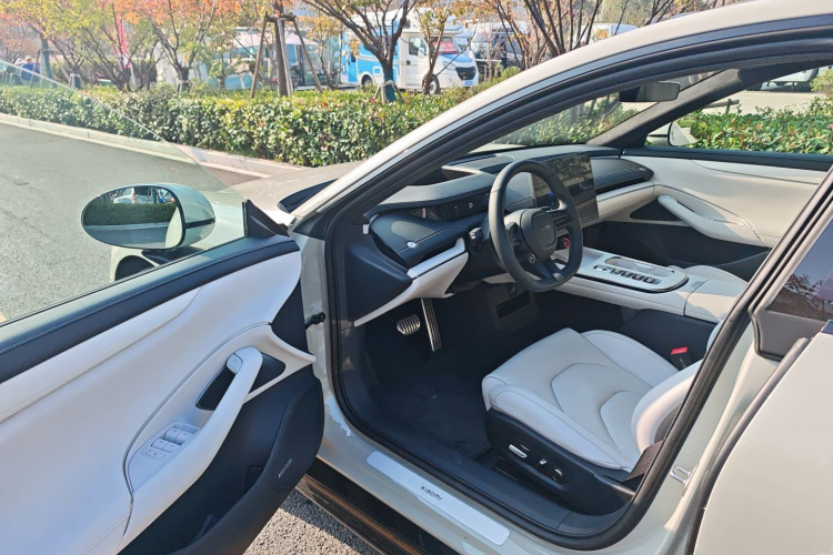 小米汽车 小米SU7 2024款 四驱超长续航高阶智驾Max版中控内饰7005