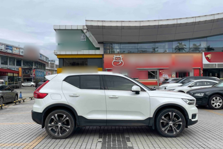沃尔沃XC40 2021款 T4 四驱智远豪华版车身外观6007