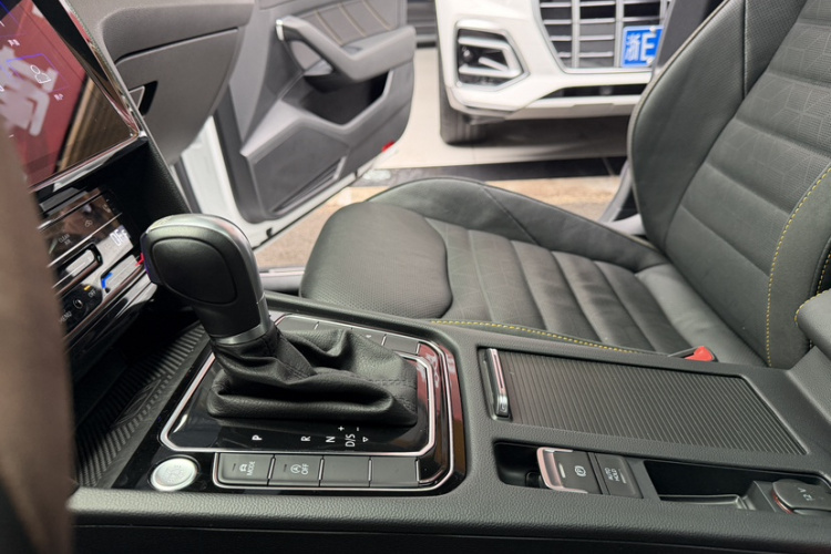 一汽-大众CC 2023款 380TSI 夺目版局部细节18