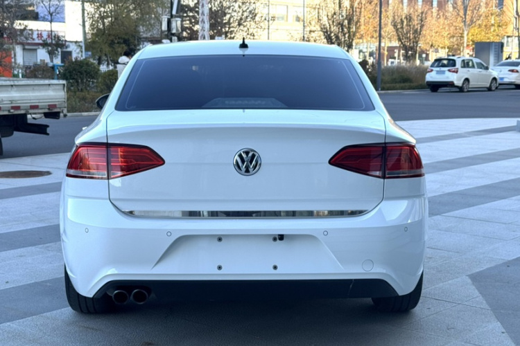 大众 凌渡 2018款 230TSI 手动风尚版车身外观6005