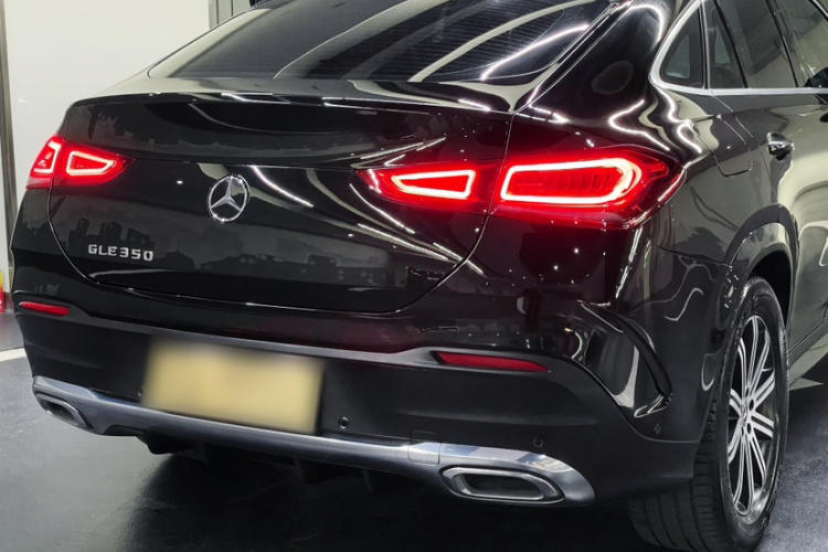 奔驰GLE 2022款 改款 GLE 350 4MATIC 轿跑SUV 时尚型车身外观6009