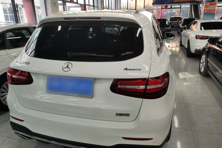 奔驰GLC 2017款 GLC 260 4MATIC 豪华型车身外观6