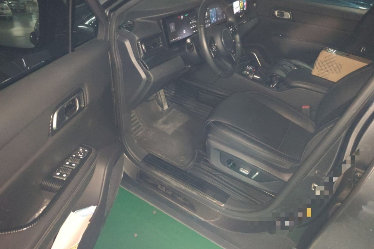 理想汽车 理想ONE 2021款 增程6座版中控内饰20