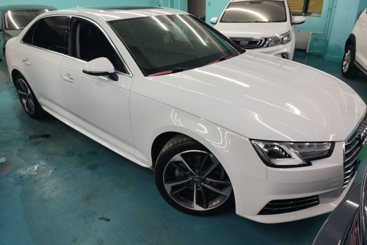 奥迪A4L 2018款 30周年年型 30 TFSI 进取型车身外观3