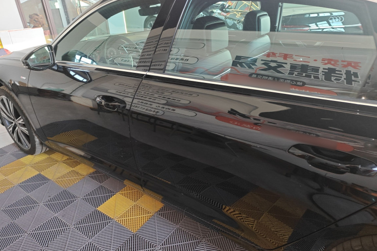 奥迪A6L 2025款 改款 45 TFSI quattro 臻选动感型车身外观4