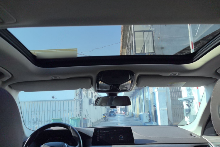 宝马5系新能源 2020款 里程升级版 530Le 豪华套装中控内饰22