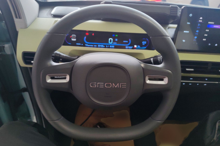 吉利银河 2024款 熊猫mini 200km 耐力熊中控内饰13