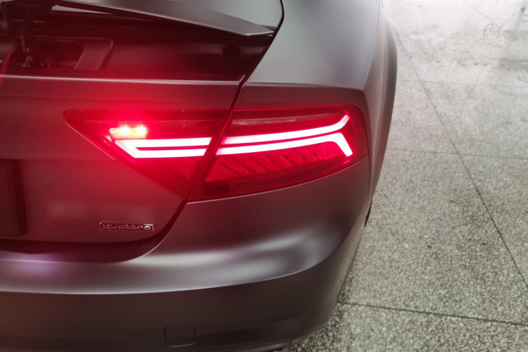 奥迪A7 2017款 50 TFSI quattro 动感型车身外观9