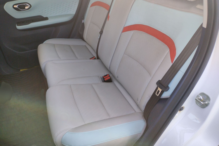 埃安 AION Y 2022款 70 智领版 磷酸铁锂中控内饰21