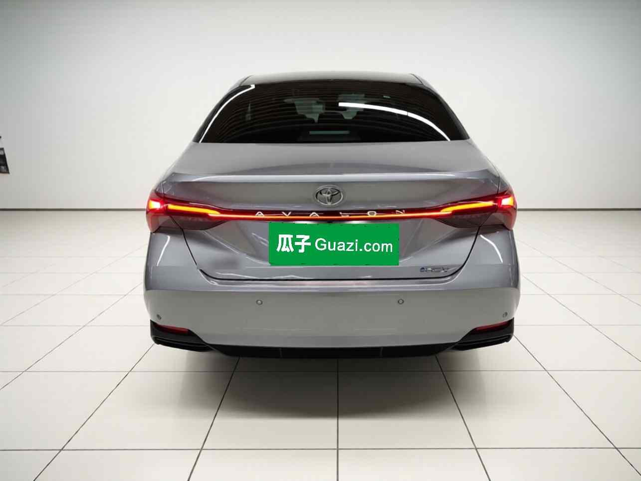 丰田 亚洲龙 2024款 双擎 2.0L 豪华版(4)