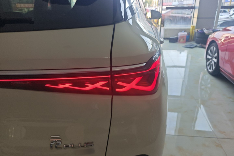 比亚迪 元PLUS 2025款 智驾版 510KM 超越型车身外观9