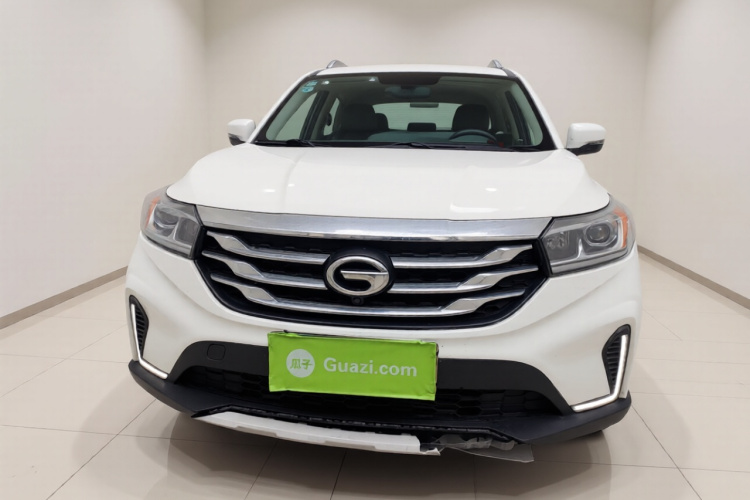 广汽传祺 传祺GS4 2019款 270T 手动两驱豪华版车身外观2