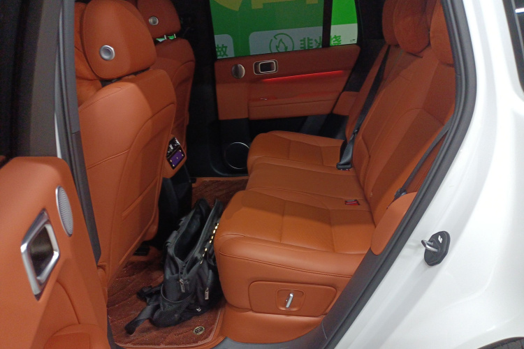 理想汽车 理想L6 2024款 Pro中控内饰7004