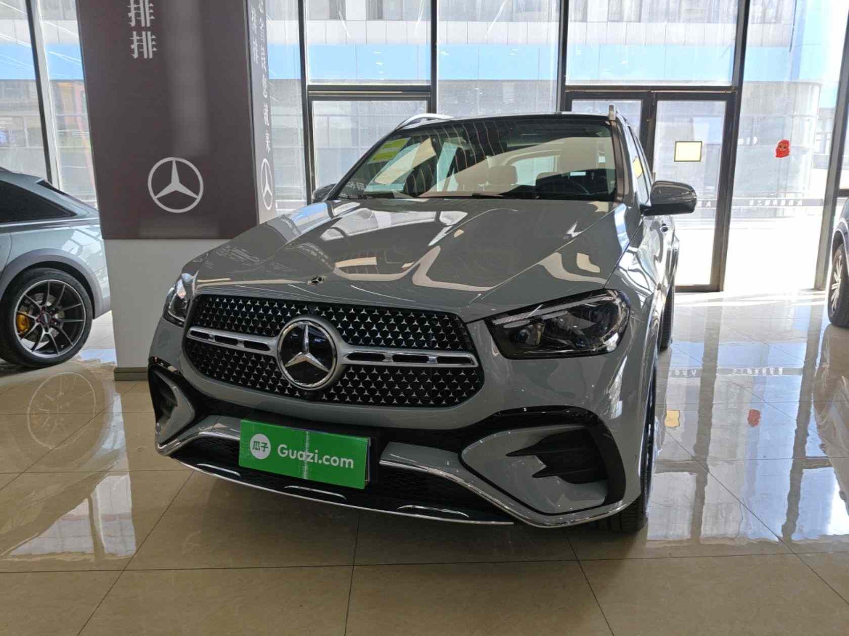 奔驰GLE 2024款 改款 GLE 350 4MATIC 时尚型(2)