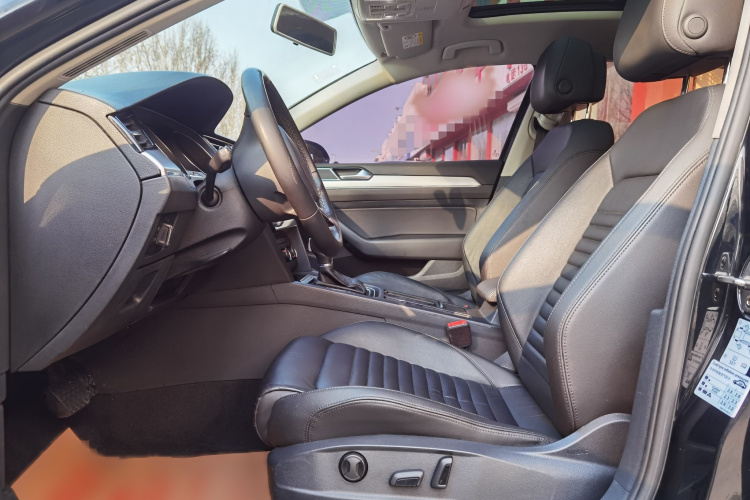 大众 迈腾 2017款 330TSI DSG 领先型中控内饰7001