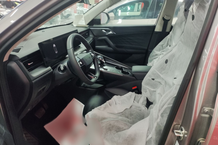 荣威RX5新能源 2023款 eRX5 超混优越版中控内饰7002