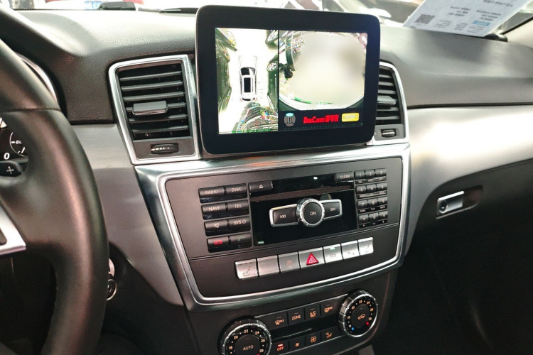 奔驰M级 2014款 ML 320 4MATIC局部细节16