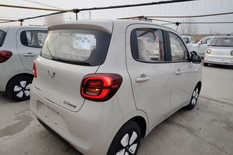 五菱汽车 宏光MINIEV 2025款 四门版 进阶款车身外观7