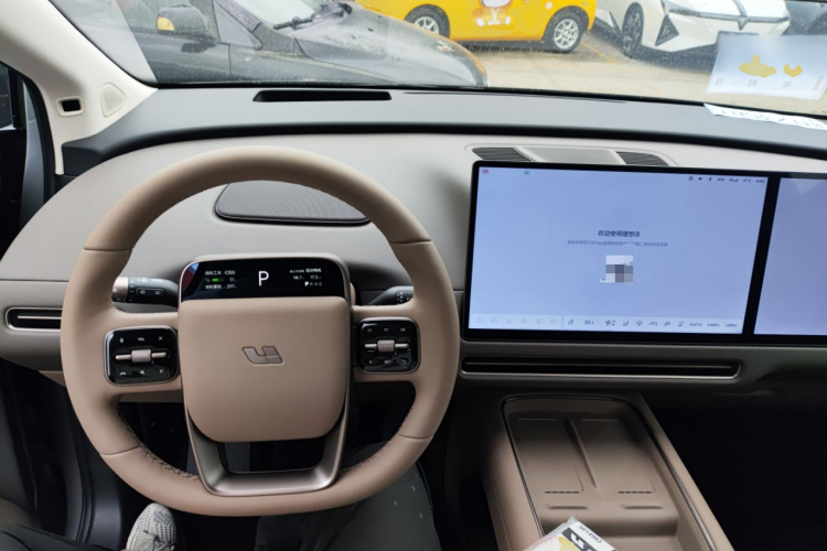 理想汽车 理想i8 2025款 标准版中控内饰12