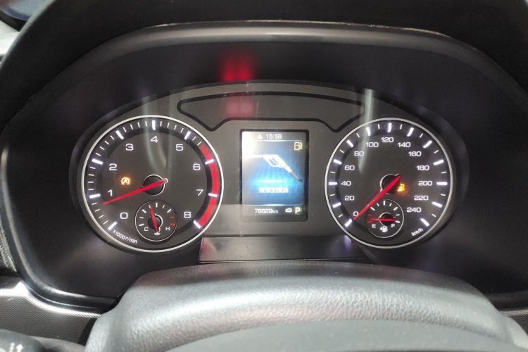 哈弗H6 2018款 红标 运动版 1.5T 自动两驱精英型局部细节14