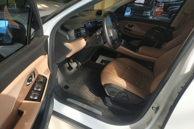 蔚来ES8 2018款 创始版中控内饰7003