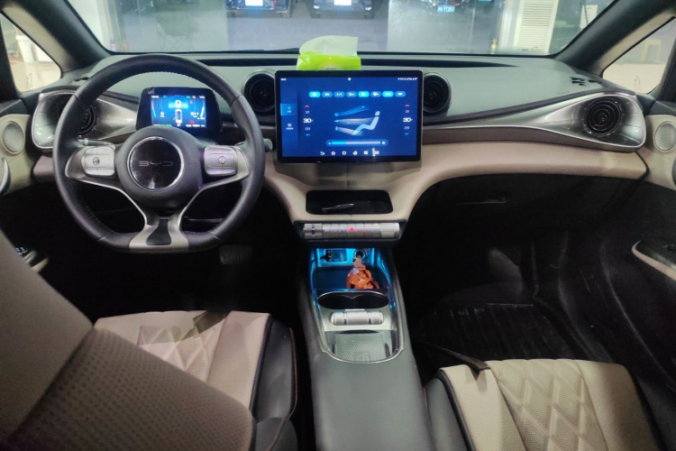 比亚迪 海豚 2021款 405km 时尚版中控内饰7002