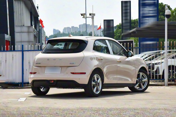 欧拉好猫 2023款 401km标准续航 豪华型 磷酸铁锂车身外观6001