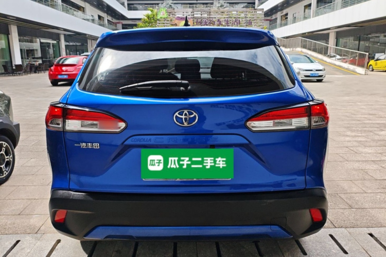 丰田 卡罗拉锐放 2022款 2.0L 先锋版车身外观6