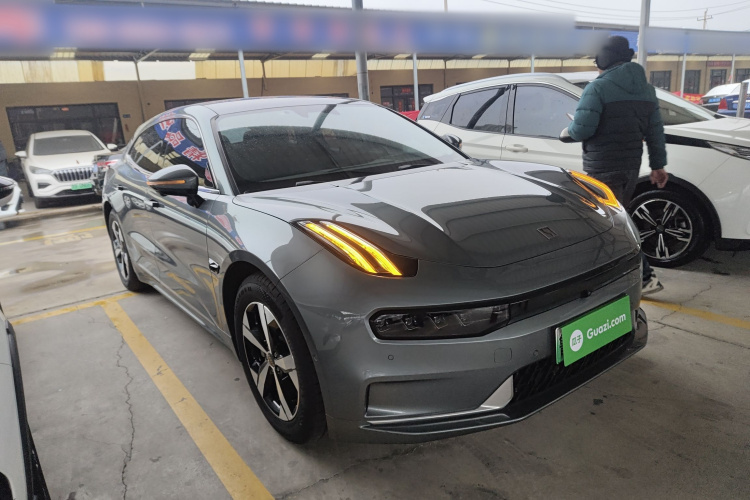 极氪001 2022款 长续航双电机 WE版车身外观3