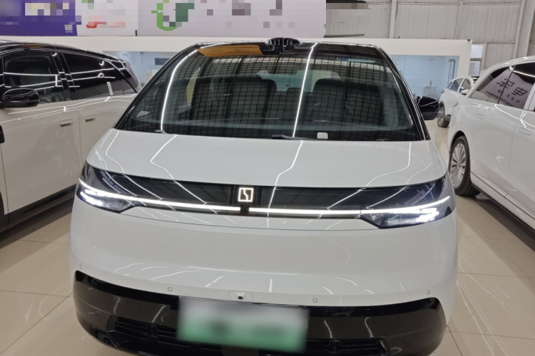 极氪MIX 2025款 长续航智驾版车身外观2