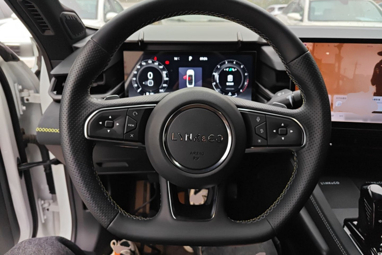 领克03 2023款 1.5TD DCT劲Plus中控内饰13