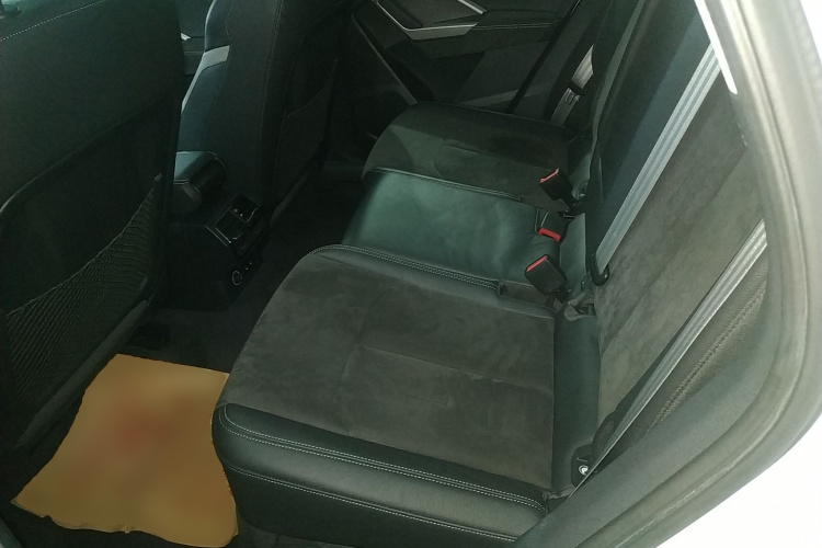 奥迪Q3 2021款 35 TFSI 时尚动感型中控内饰7004