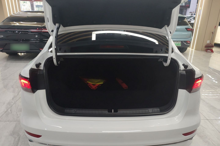 吉利汽车 帝豪 2025款 第4代 1.5L 手动星耀版局部细节23