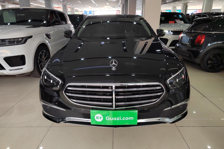 奔驰E级 2023款 改款 E 300 L 时尚型车身外观2