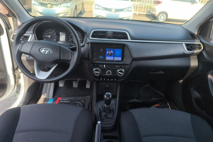 现代 瑞纳 2017款 1.4L 手动焕新版 国VI中控内饰12