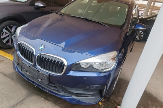 宝马2系多功能旅行车 2018款 220i 领先型