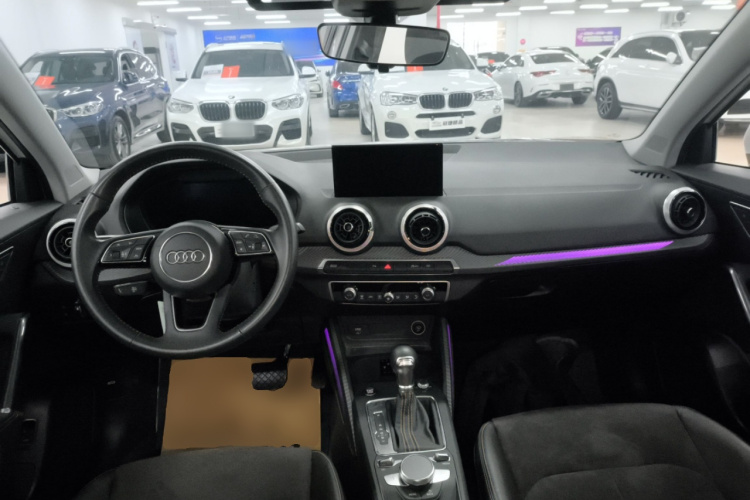 奥迪Q2L e-tron 2022款 Q2L e-tron 纯电智享型中控内饰7002