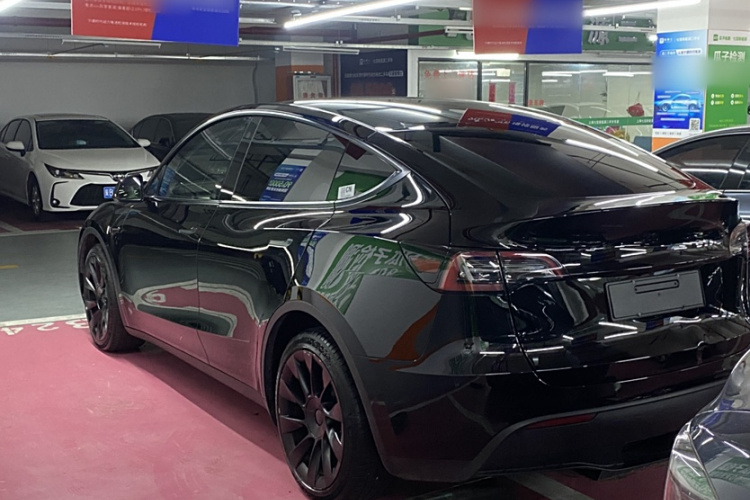 特斯拉 Model Y 2022款 改款 长续航全轮驱动版车身外观6001