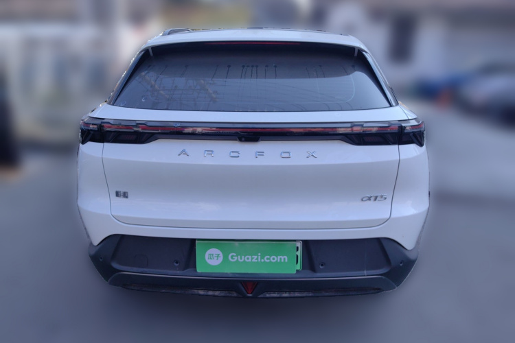 ARCFOX极狐 极狐 阿尔法T5(ARCFOX αT5) 2025款 520 MAX车身外观6