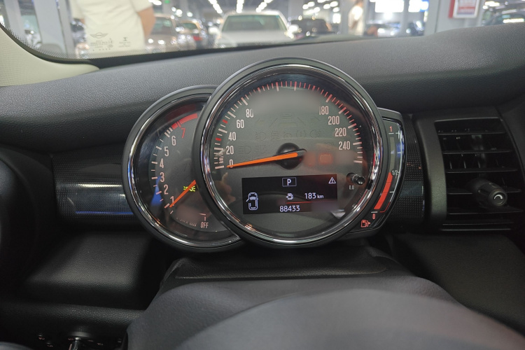 MINI 2018款 2.0T COOPER S 艺术家 五门版局部细节14