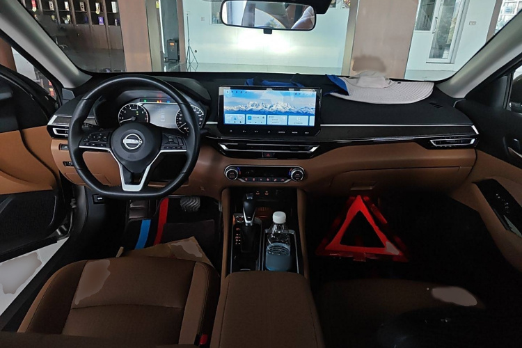 日产 天籁 2022款 2.0L XL-TLS 悦享版中控内饰7002