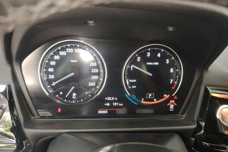 宝马1系 2022款 120i M运动版局部细节14