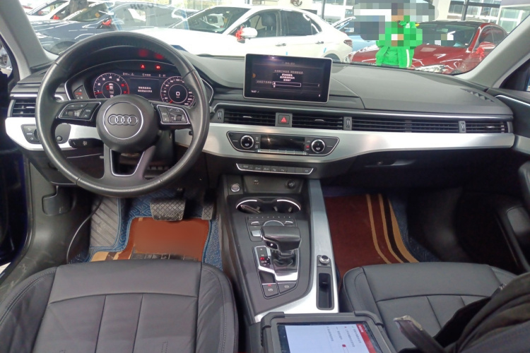 奥迪A4L 2019款 40 TFSI 时尚型 国VI中控内饰7002