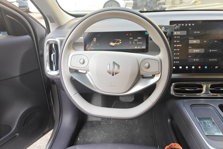 零跑汽车 零跑B01 2025款 650悦享版局部细节13