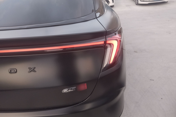 ARCFOX极狐 极狐 阿尔法S(ARCFOX αS) 2022款 HI版 高阶版车身外观9