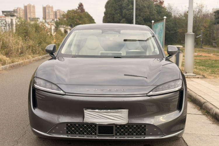 鸿蒙智行 智界R7 2024款 纯电 667km Pro车身外观6004