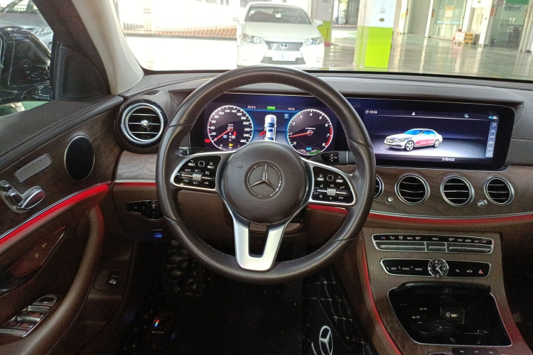 奔驰E级 2020款 改款 E 260 L局部细节13