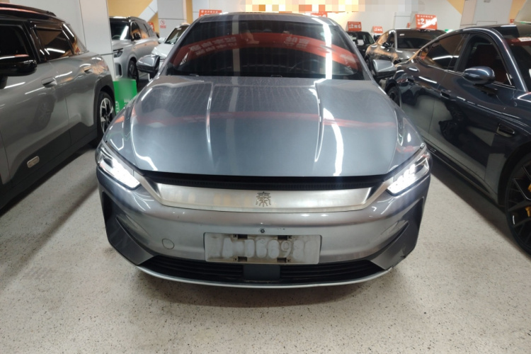比亚迪 秦PLUS 2021款 EV 500KM 尊贵型车身外观2