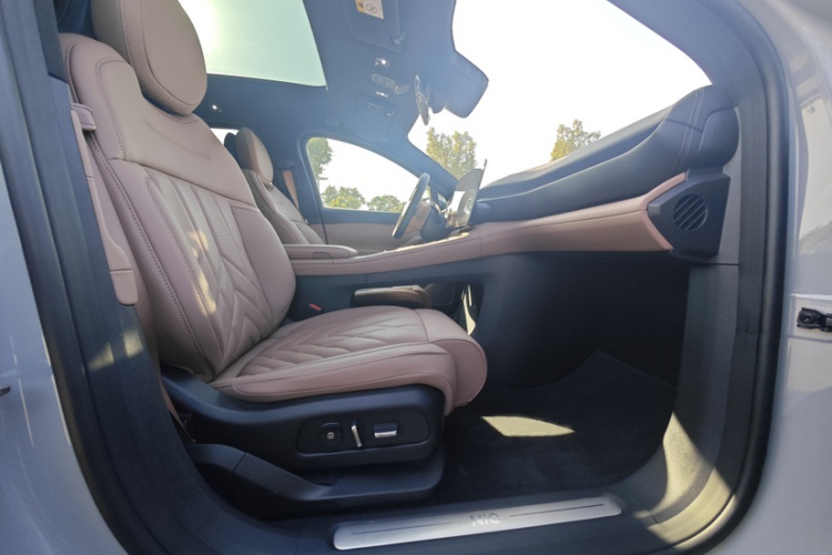 蔚来ES6 2025款 75kWh局部细节41